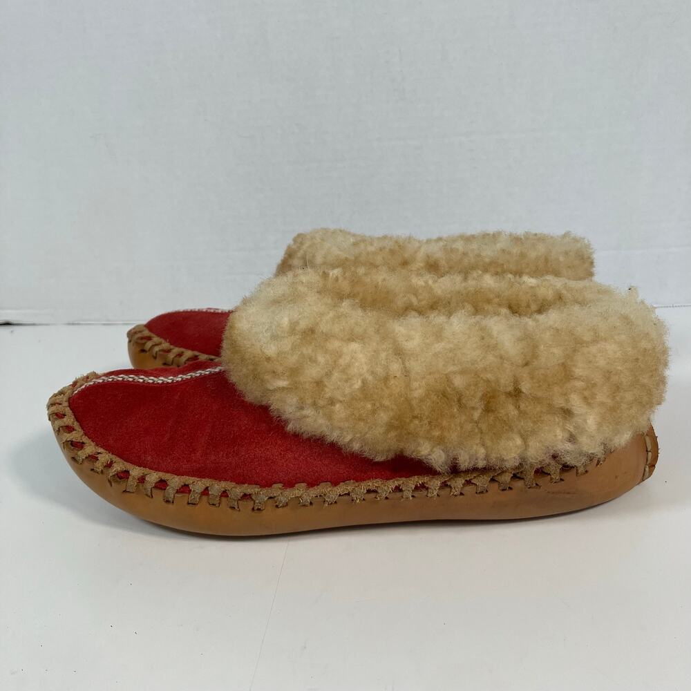 L.L. Bean Women's 8 Wicked Good Slippers House Shoes Red Suede Shearling Lined